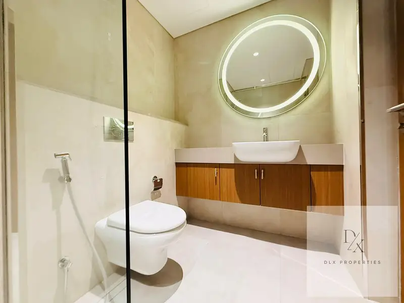 Modern Studio | Multiple Units | Mid Floor