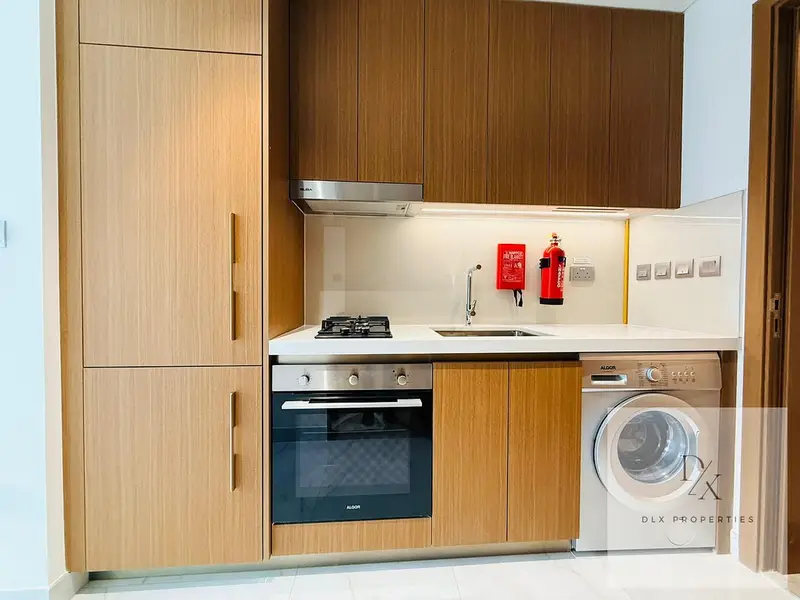 Modern Studio | Multiple Units | Mid Floor