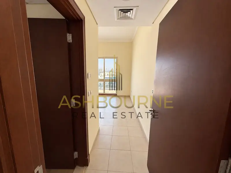 CANAL VIEW | 1BR | BEST PRICE | SPACIOUS