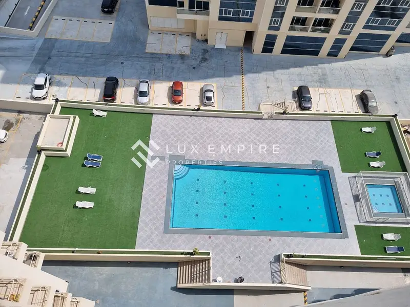 1BR Apartment | Royal Residence 1 | Balcony & Pool Access
