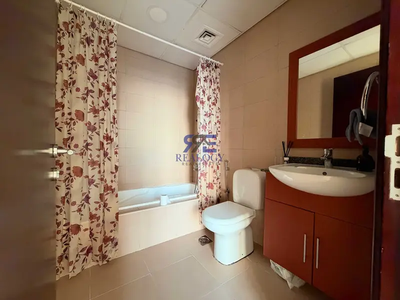 Spacious 2BR | Sunset View | Near Metro