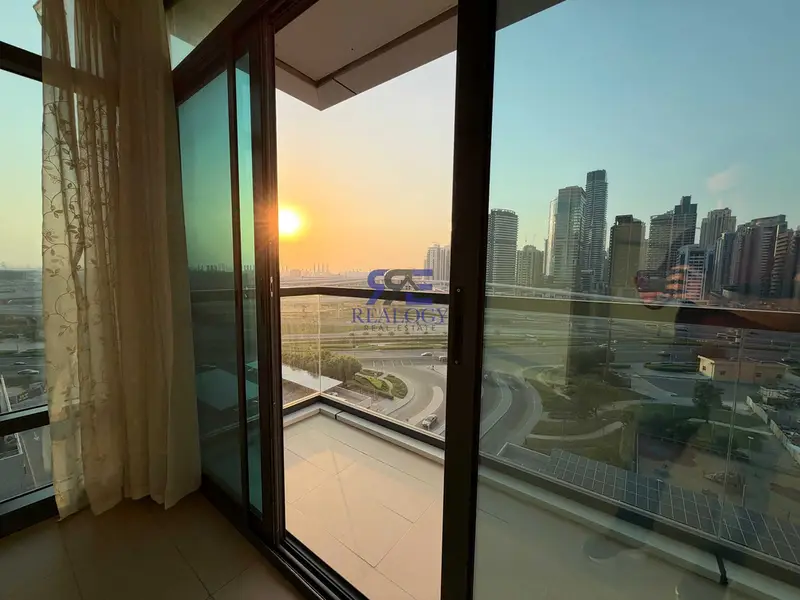Spacious 2BR | Sunset View | Near Metro