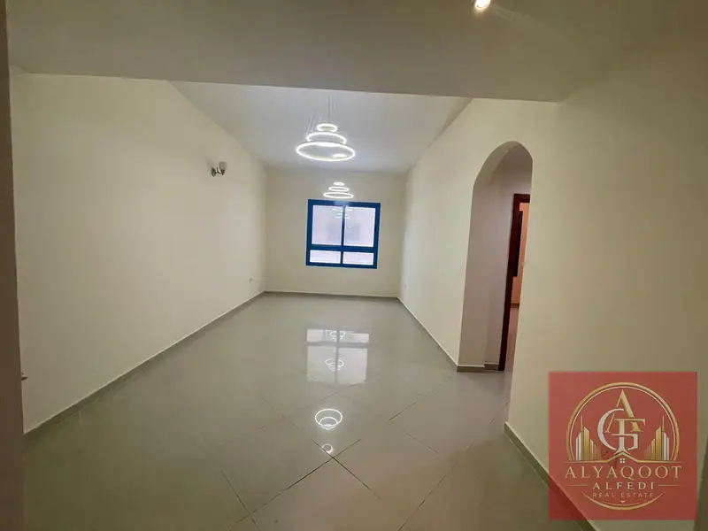 SPACIOUS 2 BHK - BIG LAYOUT - FAMILY BUILDING