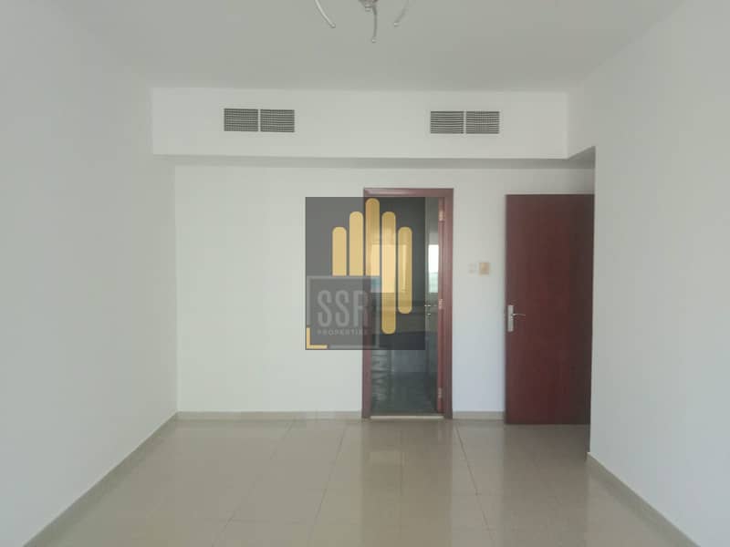 10 d3d25867-d5cd-4ff7-94ba-9cdfaf0a8443. jpg