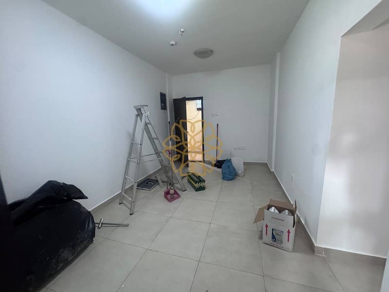 9 85151. jpg