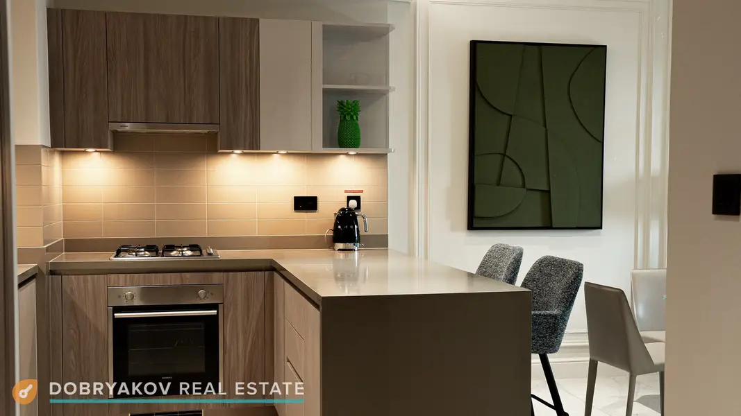Upgraded | Furnished | Brand new | Vacant | Pool and lagoon view