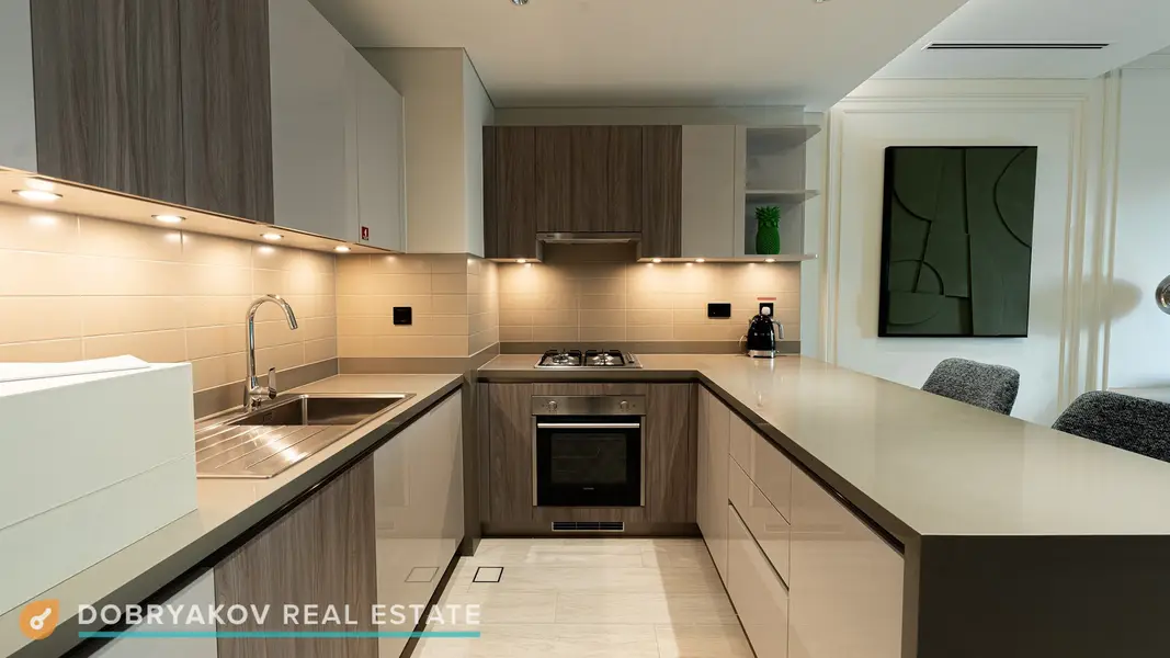 Upgraded | Furnished | Brand new | Vacant | Pool and lagoon view
