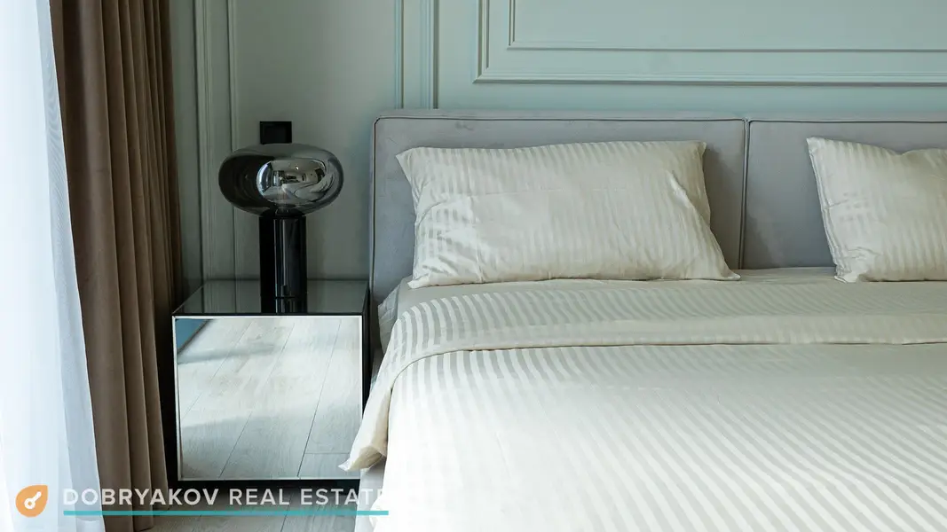 Upgraded | Furnished | Brand new | Vacant | Pool and lagoon view
