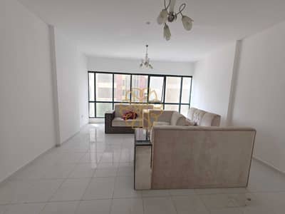 3 habitaciones Apartamento para en Alquiler en Al Khan, Sharjah - 20261020_131040. jpg