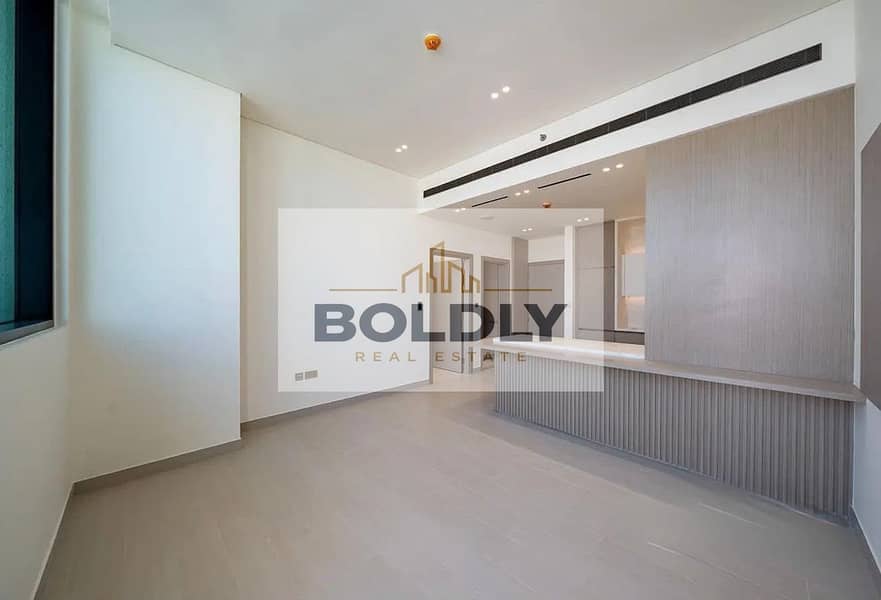 Spacious 1BR Apartment | Modern Comfort in Binghatti Phantom
