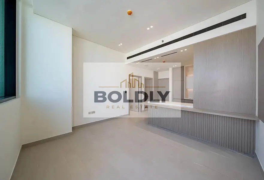 Spacious 1BR Apartment | Modern Comfort in Binghatti Phantom