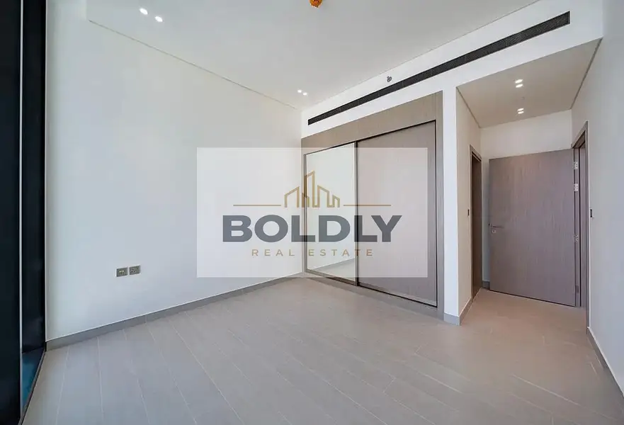 Spacious 1BR Apartment | Modern Comfort in Binghatti Phantom