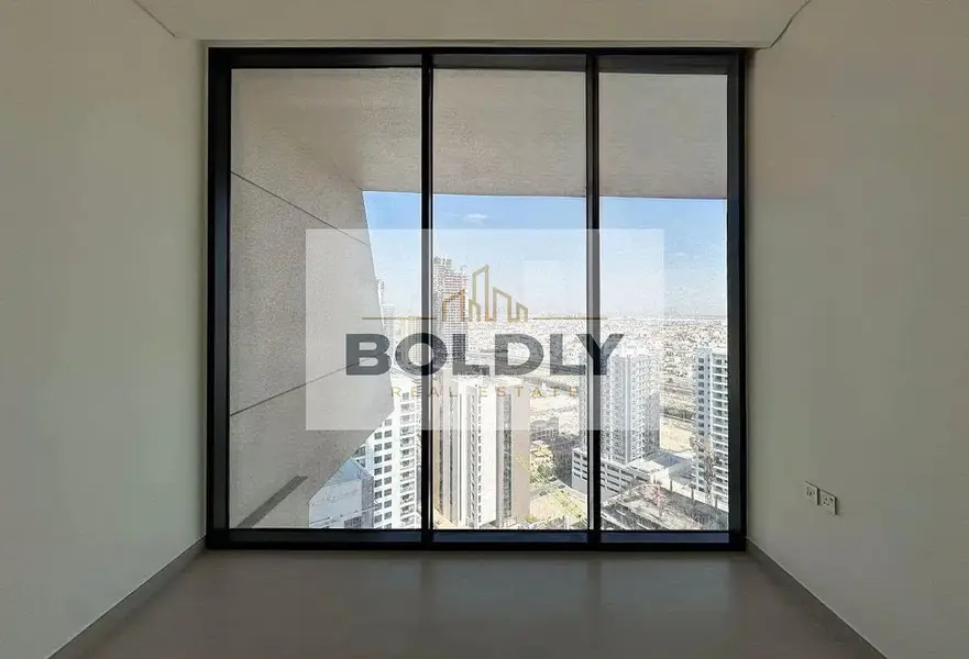 Spacious 1BR Apartment | Modern Comfort in Binghatti Phantom