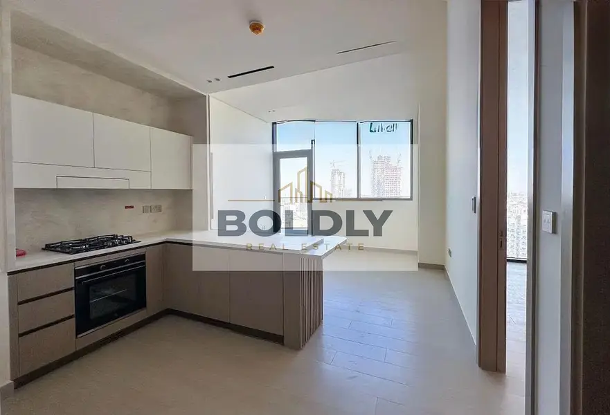 Spacious 1BR Apartment | Modern Comfort in Binghatti Phantom