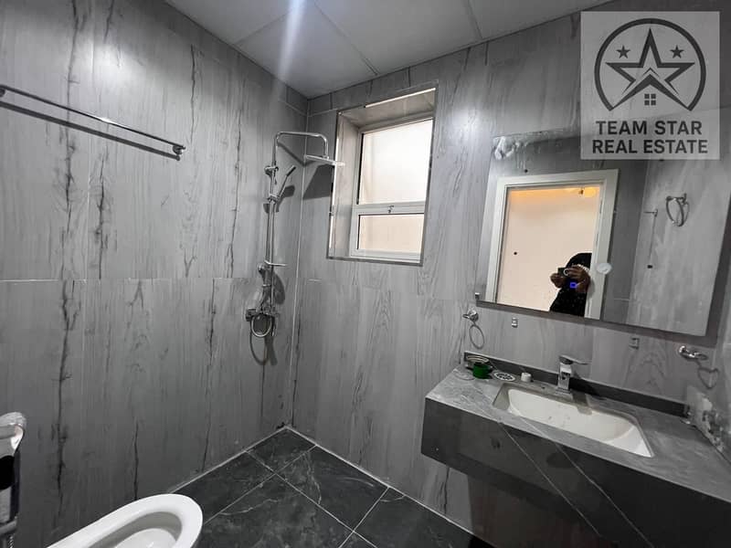 5 6dd4ae5a-0c6d-4f5c-8ab5-985e26b63621. jpg