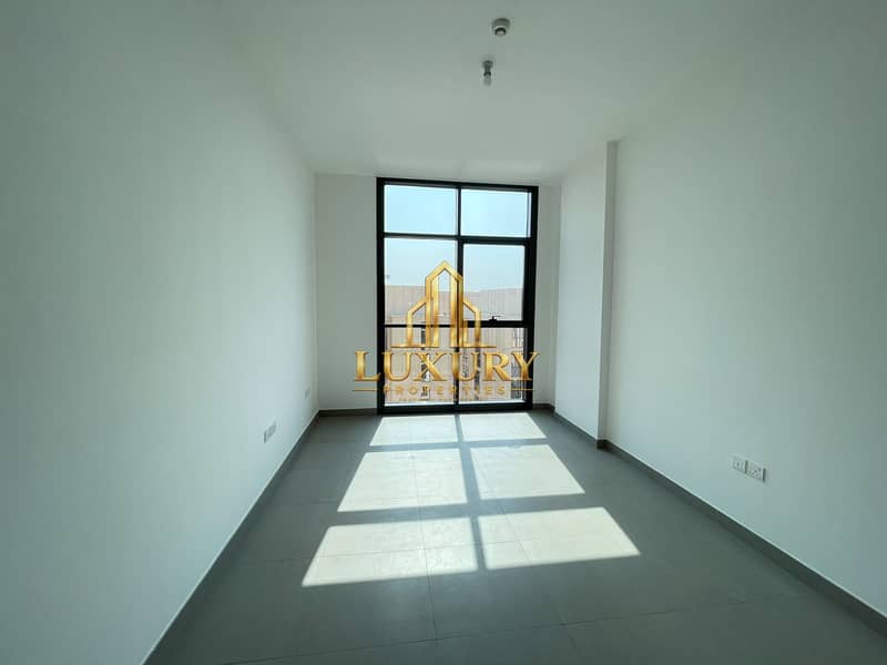 2 Spacious 1-Bedroom Apartment with Pool View & 2 Bathrooms for Yearly Rent | 44999