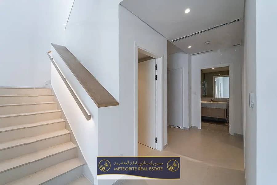 3 1Villa 48 Jabal Ali Village. jpg