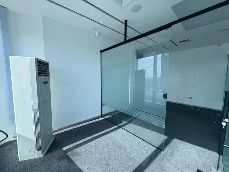 8 Image 0