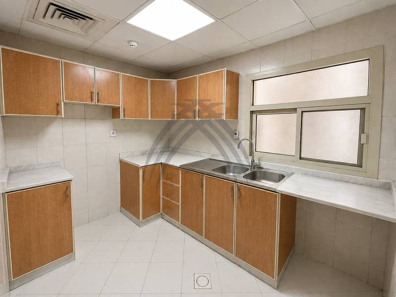 10 kitchen. jpg
