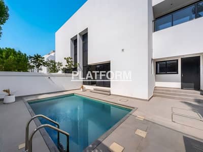 4 Bedroom Villa for Rent in Umm Suqeim, Dubai - pool_blue_1600x1200. jpg 4 Bedroom Villa for Rent in Umm Suqeim, Dubai - pool_blue_1600x1200. jpg