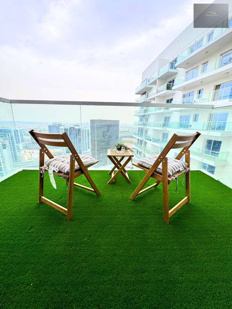 12 balcony 1. jpg
