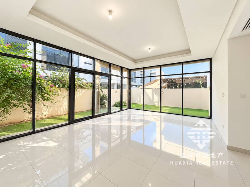 Sunlit Minimalist Courtyard Living Space. png Sunlit Minimalist Courtyard Living Space. png