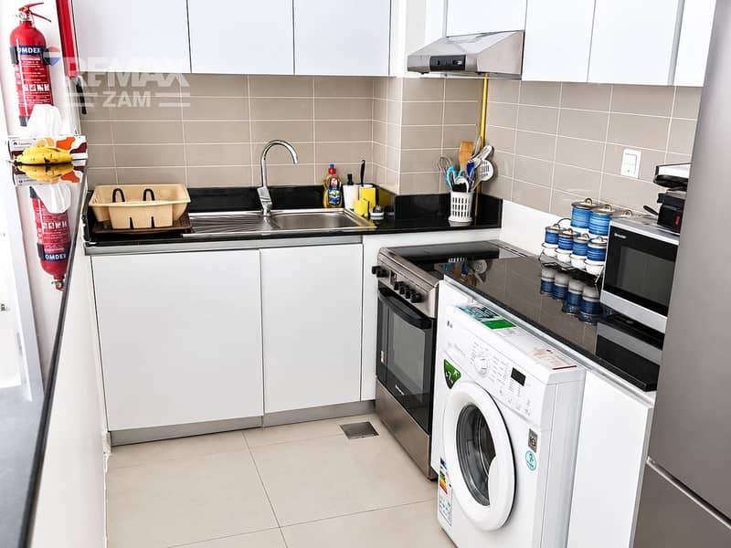 4 Fully Furnished | Pool View | Ready to move in