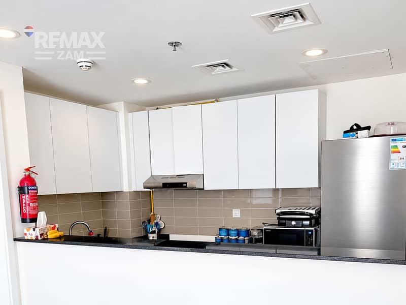 7 Fully Furnished | Pool View | Ready to move in