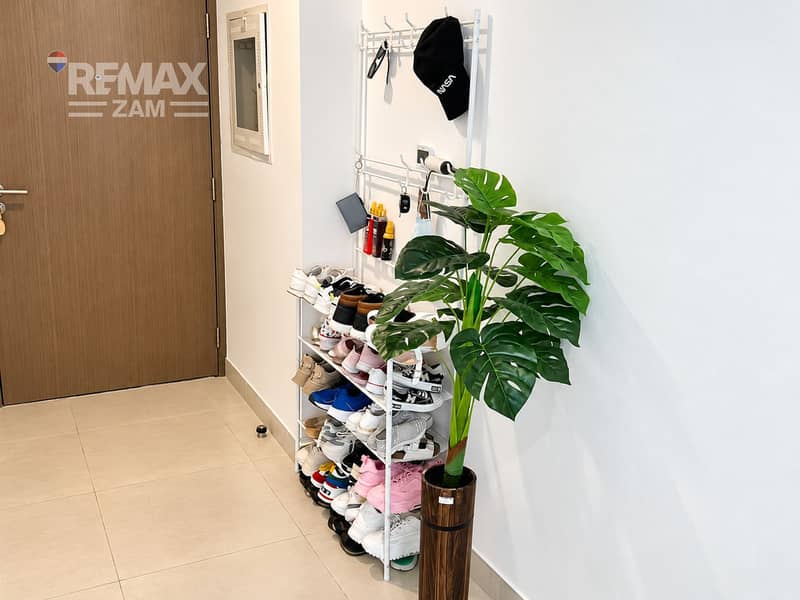 11 Fully Furnished | Pool View | Ready to move in
