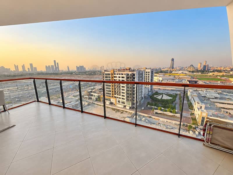 4 Golden City Views from a Modern Balcony. png