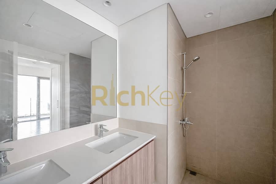 8 1802 PH2T2 (11). png