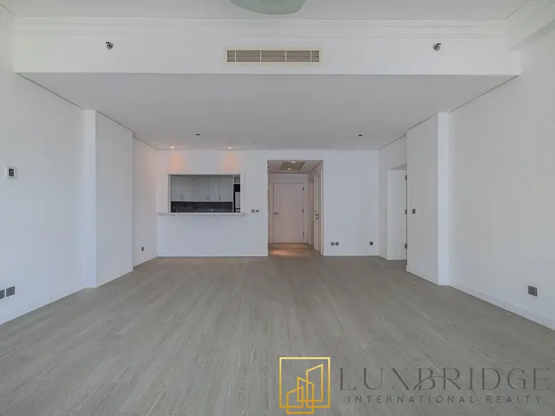 Spacious 1 Bedroom | Sea View | Unfurnished