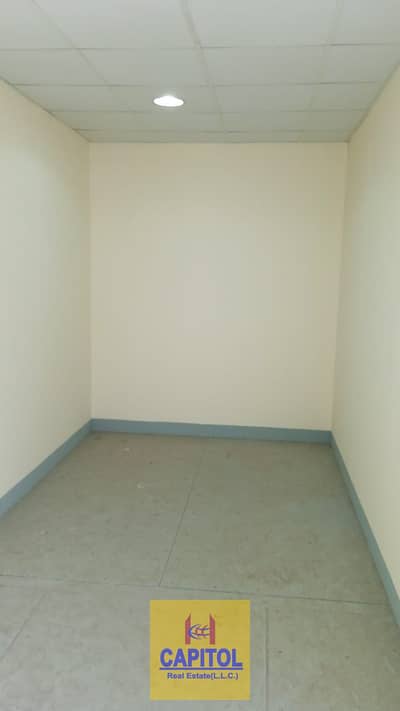 Warehouse para en Alquiler en Al Quoz, Dubai - 7 (1). jpeg