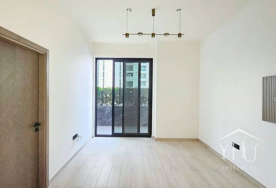 Low Floor | High End Finishes | Ready To Move Low Floor | High End Finishes | Ready To Move