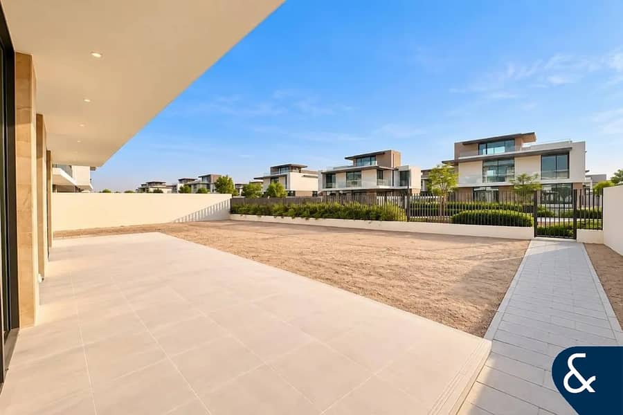 Exclusive | Brand New | Independent Villa Exclusive | Brand New | Independent Villa