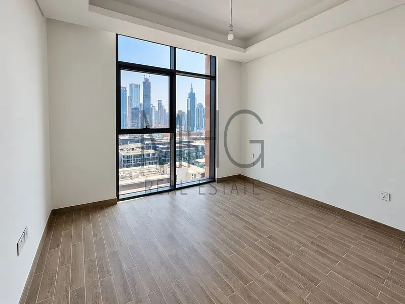 Furnished or Unfurnished | High Floor