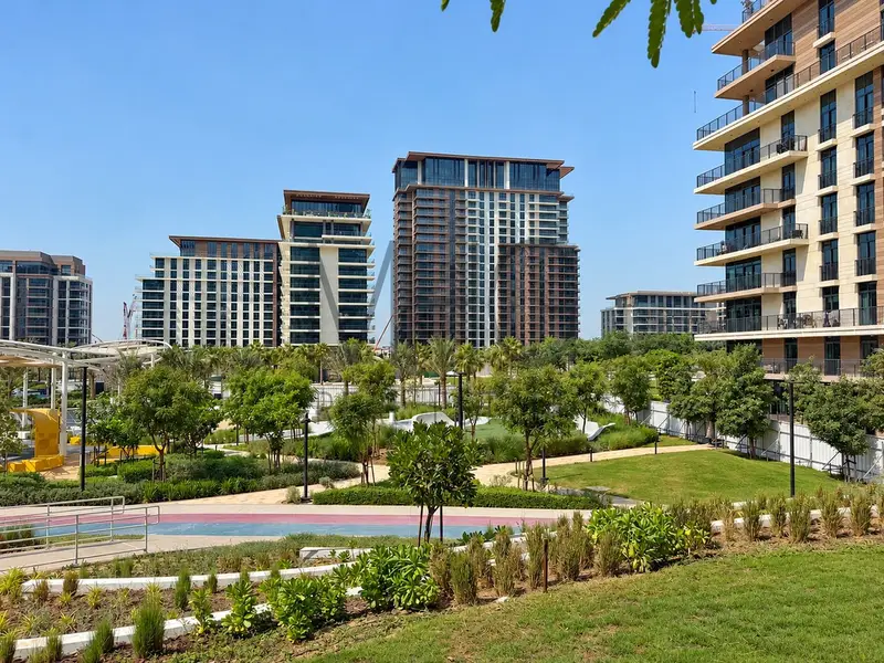 Furnished or Unfurnished | High Floor