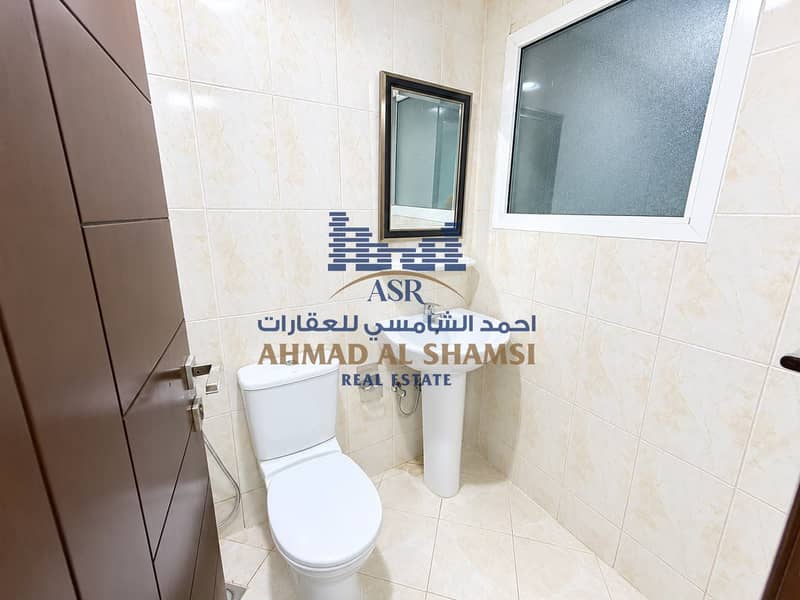 15 8fe1f296-f991-4601-bfe1-8f36f4b0e366. jpg