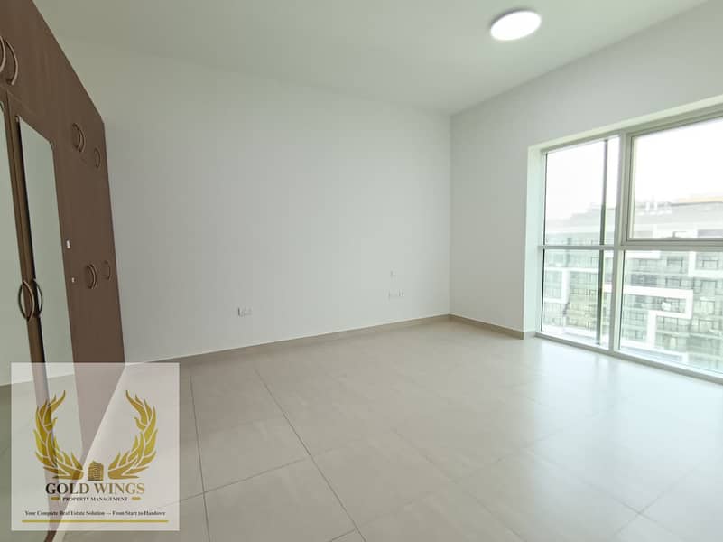 5 WhatsApp Image 2026-10-17 at 11.13. 44 AM. jpeg