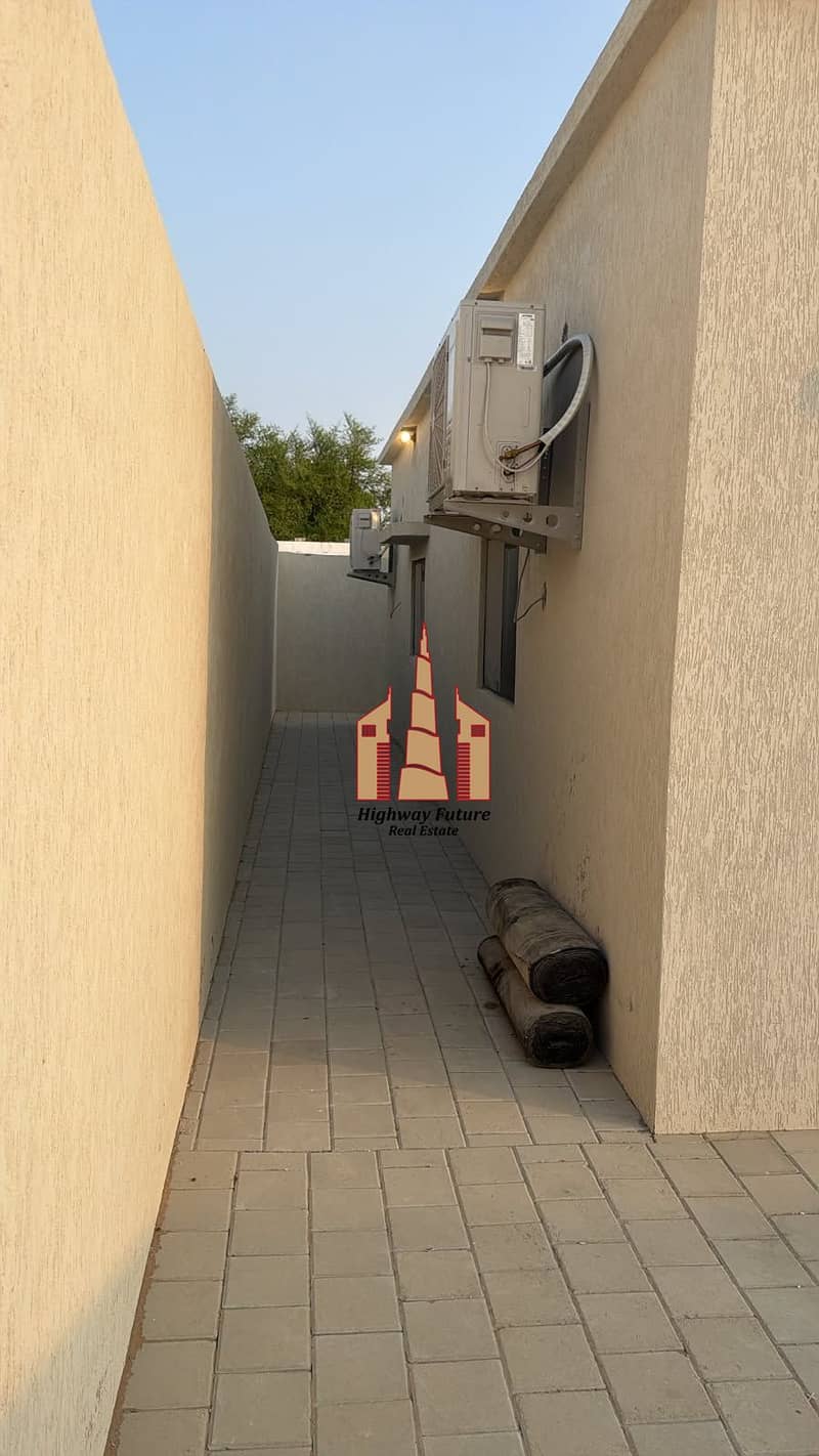 3 40879. jpg