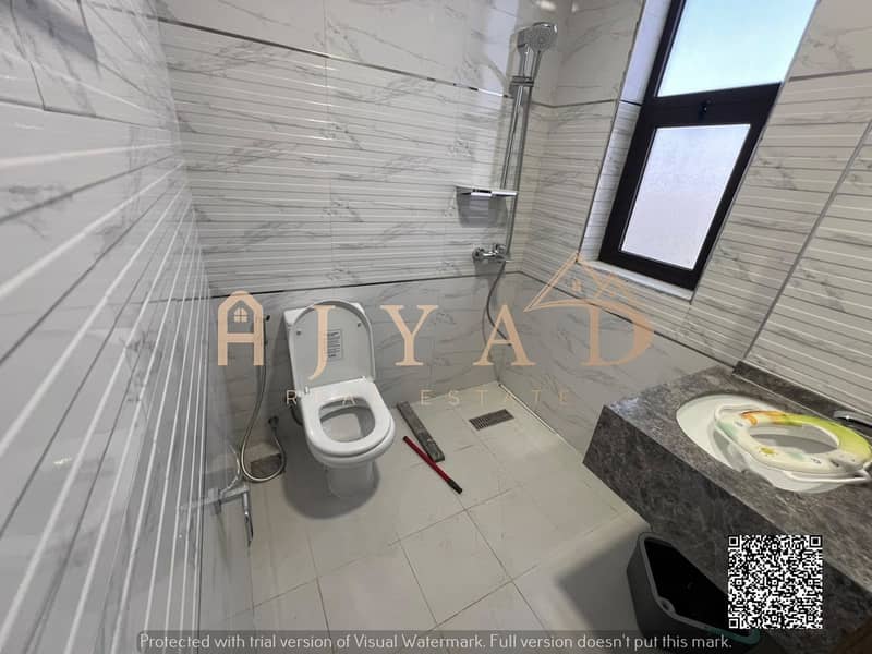 14 136e324b-9839-4007-89f4-4a3848b70b58. jpg