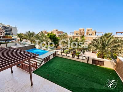 3 Bedroom Flat for Sale in Palm Jumeirah, Dubai - Triple Story | Vacant | Private Pool and Terrace