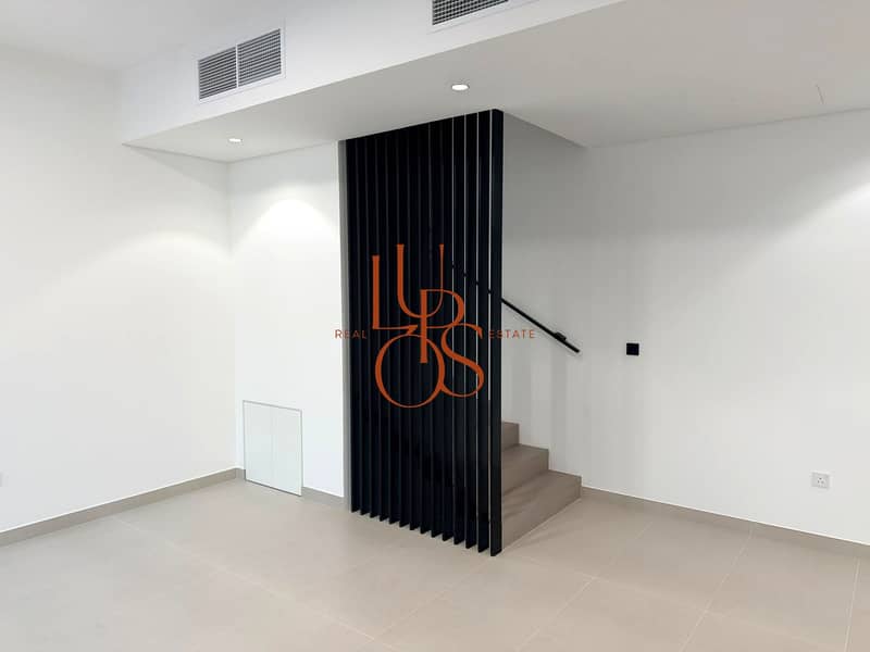 7 Lupos_Photo_04. jpg