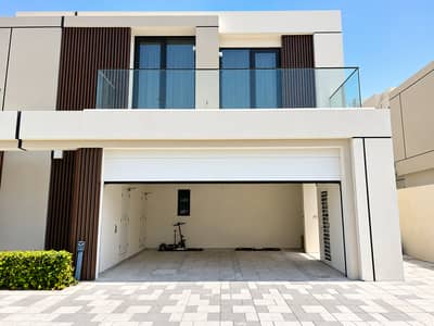 4 Bedroom Villa for Sale in Mohammed Bin Rashid City (MBR City), Dubai - Park Backing | Furnished | Fully Renovated | VOT