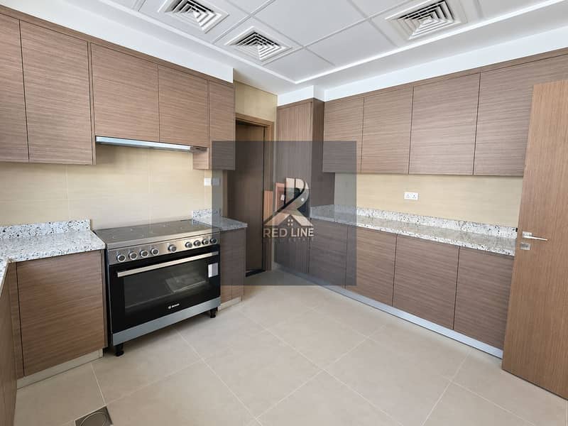 7 Modern L-Shaped Kitchen. png