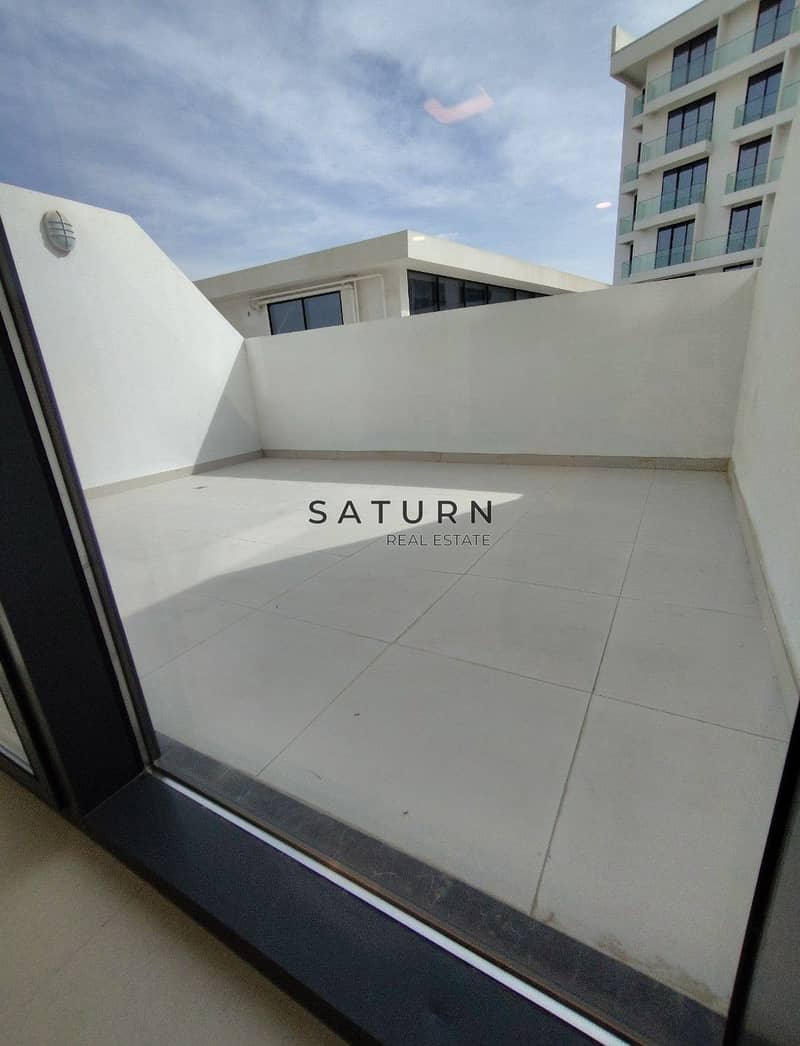 6 c7cf0b80-0abd-48e4-b260-59dbcf2fb125. jpg