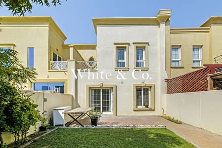2 Camere Townhouse in affitto a The Springs, Dubai - Villetta a schiera a The Springs，The Springs 4, 2 camere da letto, 160000 AED - 16931544