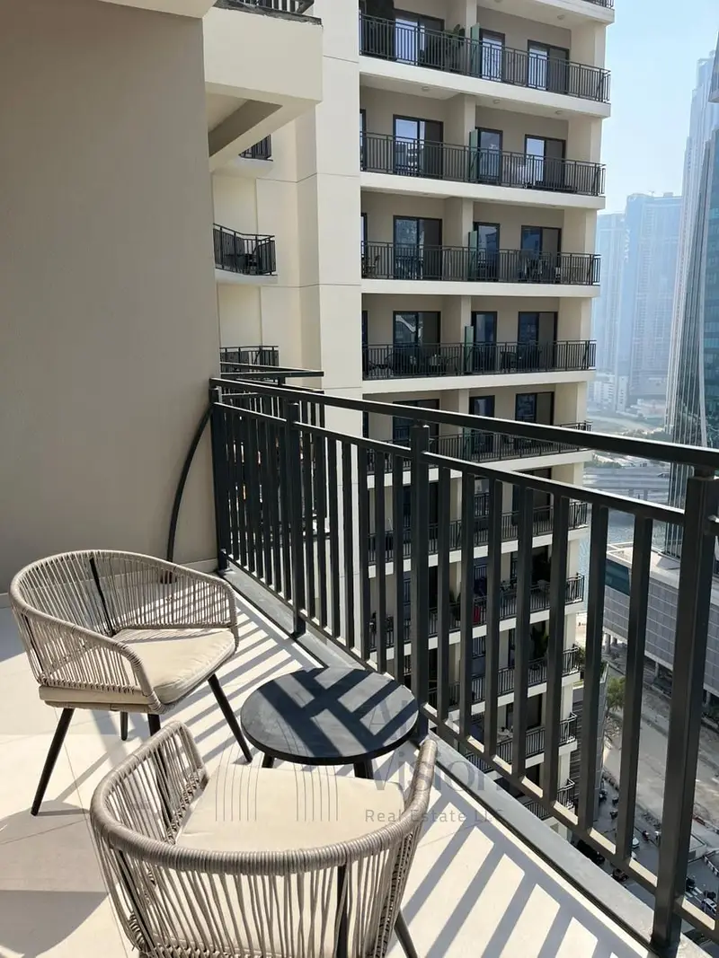 Vacant 1BR | High Floor | Great View | Near Metro
