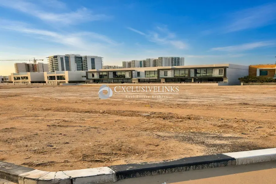 Huge Plot | Available Now | Ready to Build