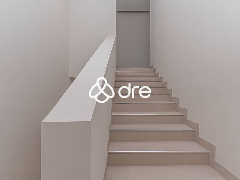 28 DRE08982-Edit. JPG